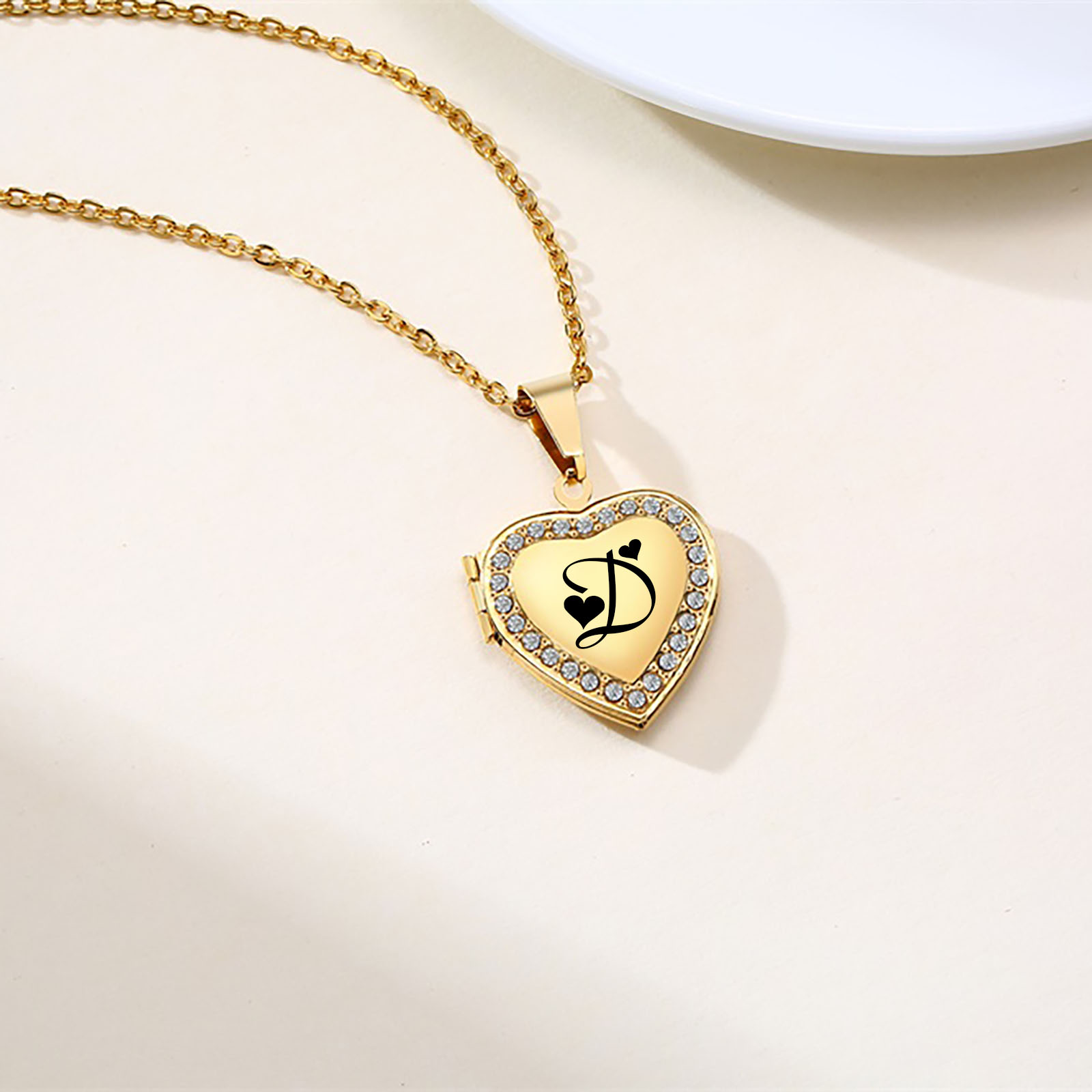 Free Engraving Initials Heart  - Event Z ulasan dan harga